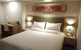 Hanting Hotel Guangzhou Sanyuanli Metro Station