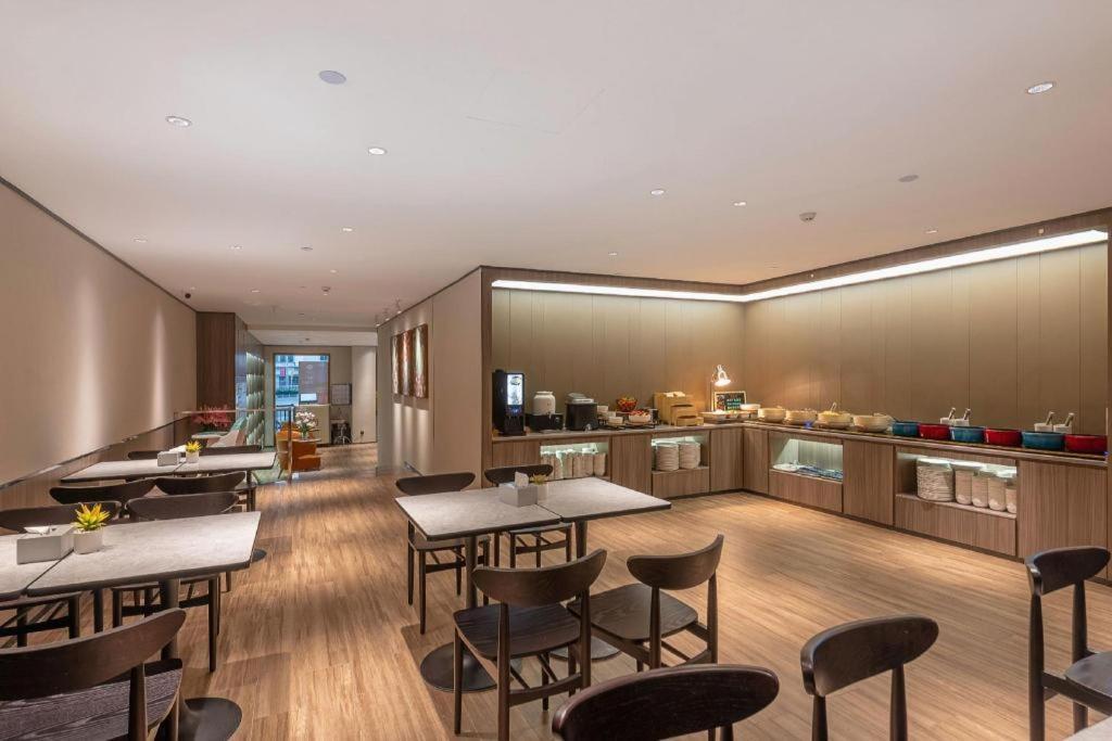 Hanting Hotel Guangzhou Sanyuanli Metro Station Экстерьер фото