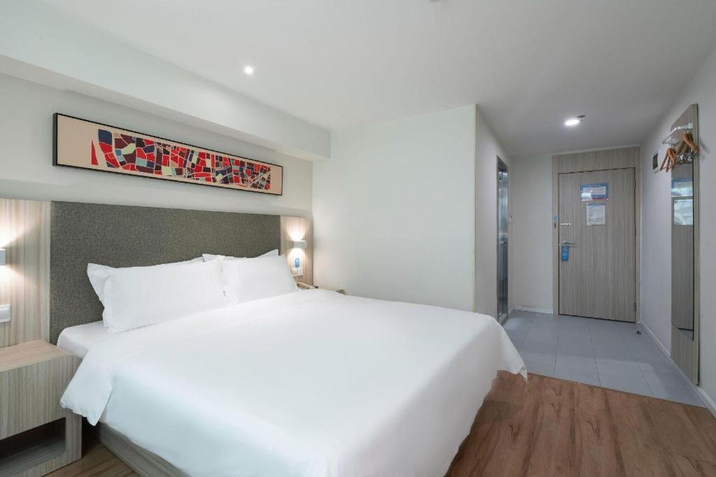 Hanting Hotel Guangzhou Sanyuanli Metro Station Экстерьер фото