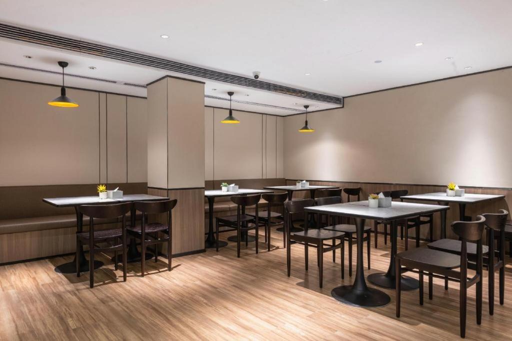 Hanting Hotel Guangzhou Sanyuanli Metro Station Экстерьер фото