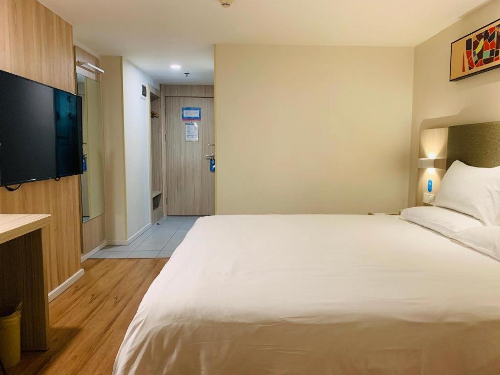 Hanting Hotel Guangzhou Sanyuanli Metro Station Экстерьер фото