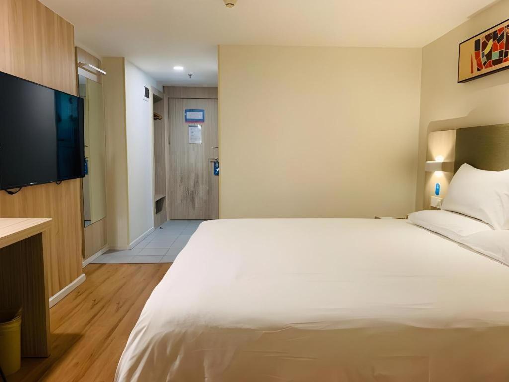 Hanting Hotel Guangzhou Sanyuanli Metro Station Экстерьер фото